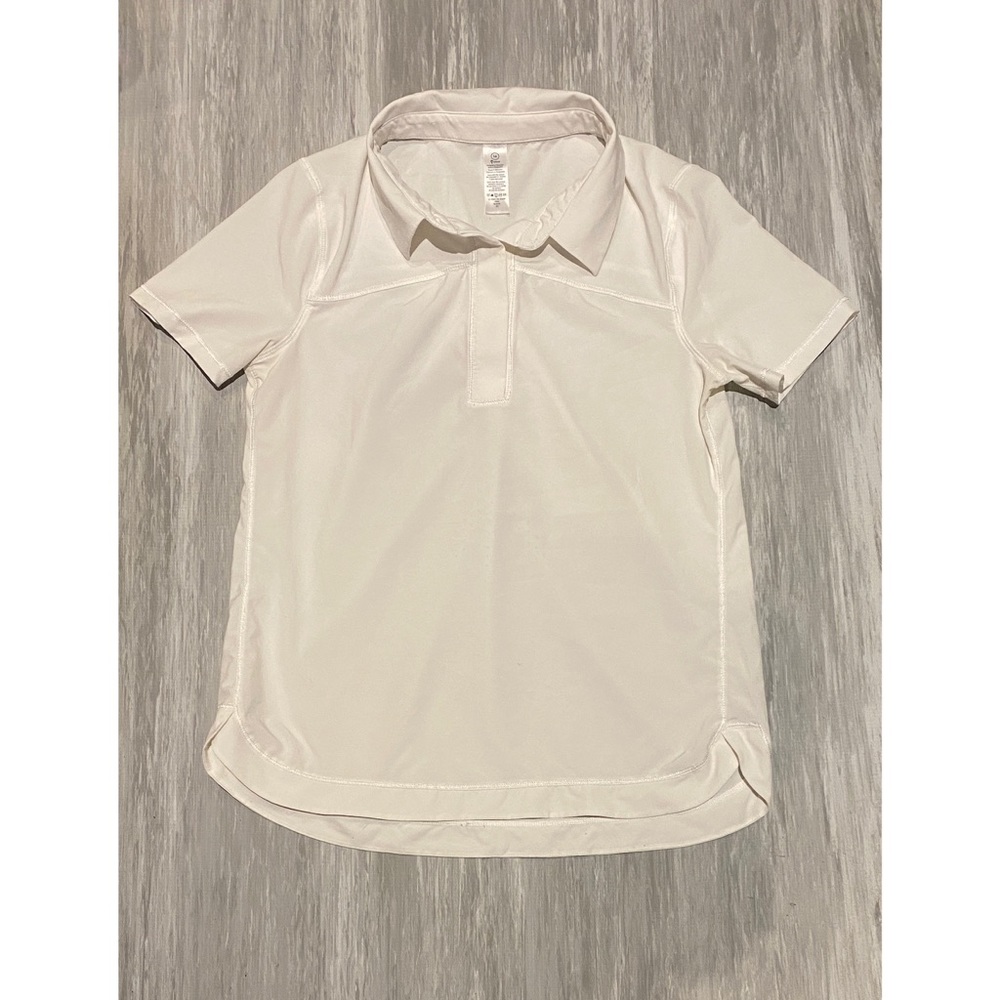 Ivivva white top